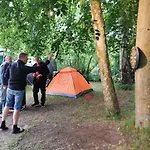 & Хостел