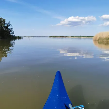 Vandrerhjem & *
